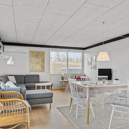 Semesterbostad Gorgeous In